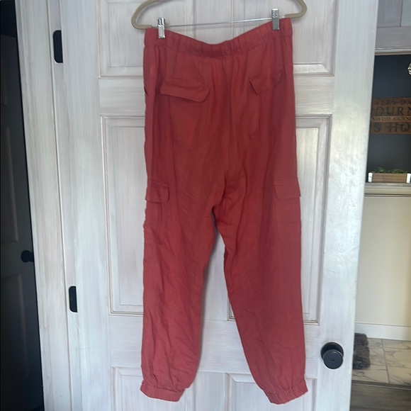 Nicole Miller Red Cargo Pants Relaxed Fit - Picture 4 of 4